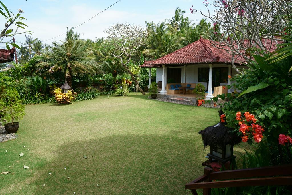 Puri Angsa Saba Apartment Керамас Екстериор снимка